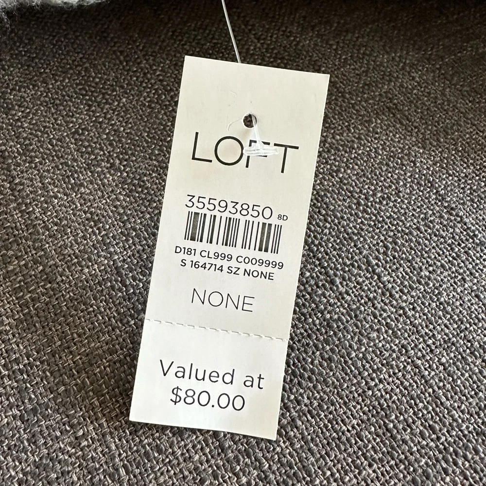 NWT LOFT white and light grey throw blanket - OS - perfect gift!!